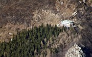 77 Zoom su Capanna Alpinisti Monzesi